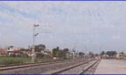 बरघाट नाका रेलवे क्रासिंग वाले हिस्से में सबसे अंत में जोड़ा जाएगा बिजली का तार!