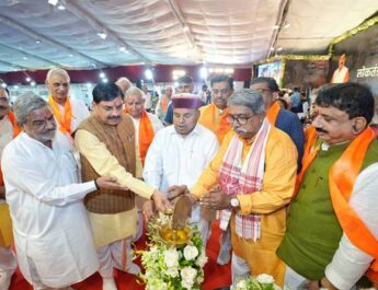 लोकतंत्र हमारी जीवन शैली की है आत्मा : मुख्यमंत्री